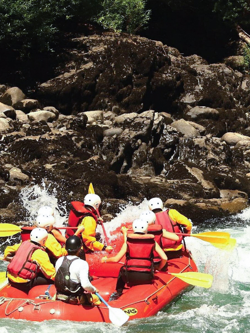 11 C elegi-excursiones-al Rafting al límite con Chile con traslado - Imagen 1